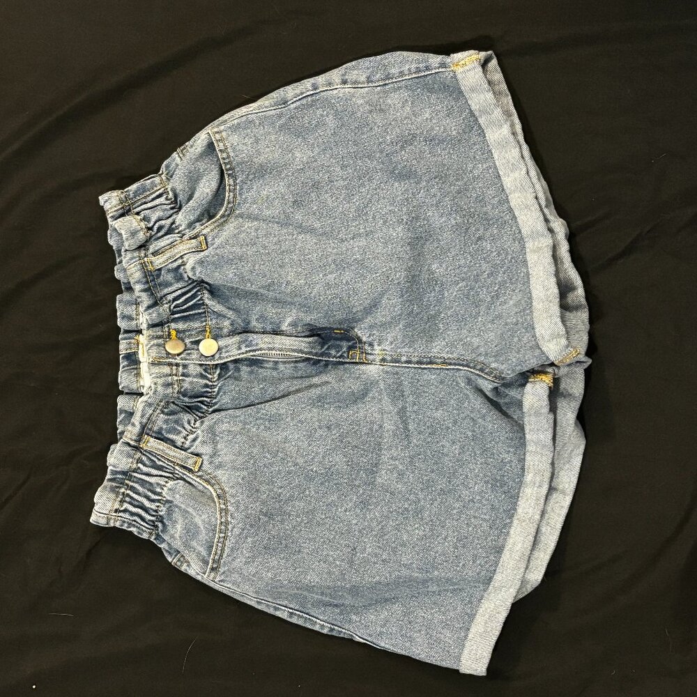 Love Tree Stretchy Denim Shorts (size L)